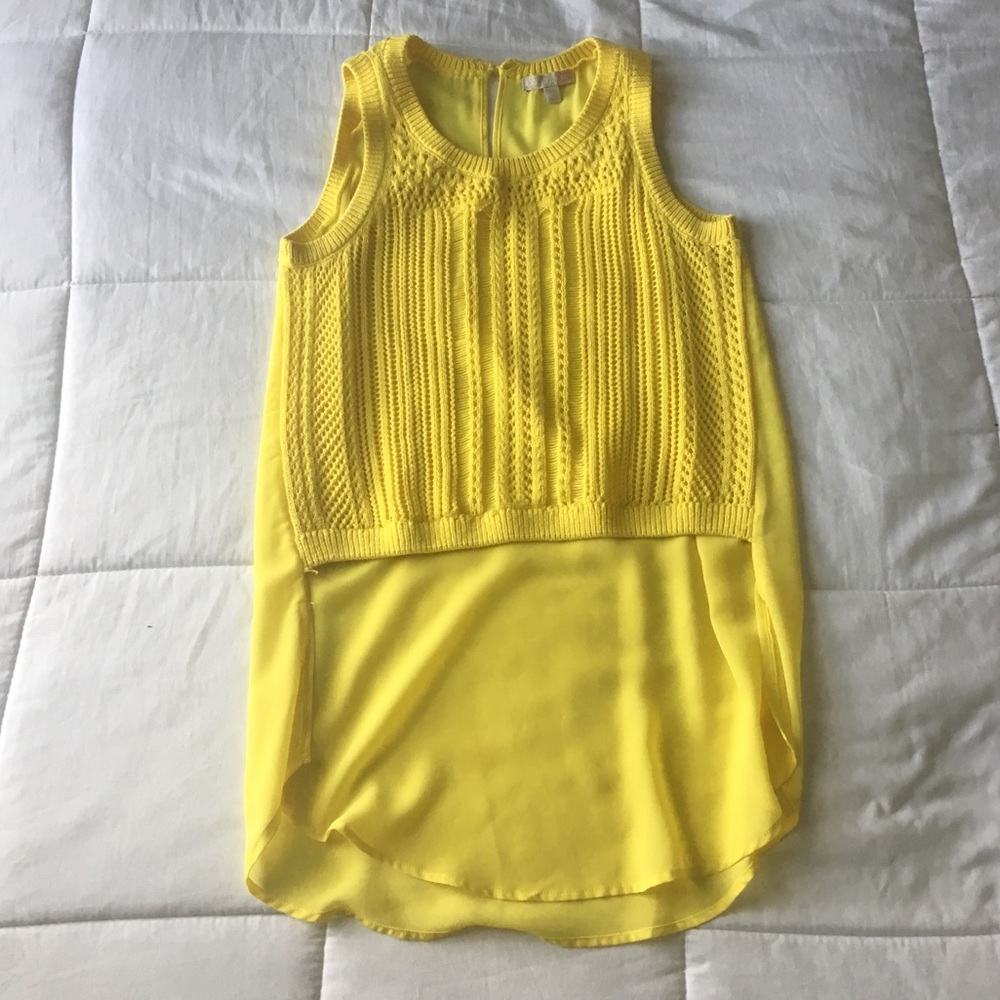 GB xs sleeveless sweater blouse